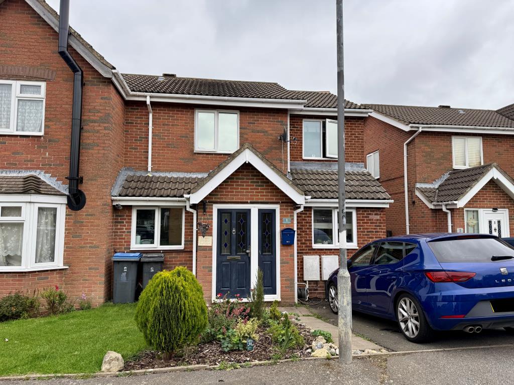 Lot: 77 - FOUR-BEDROOM SEMI-DETACHED HOUSE - Semi-detached house